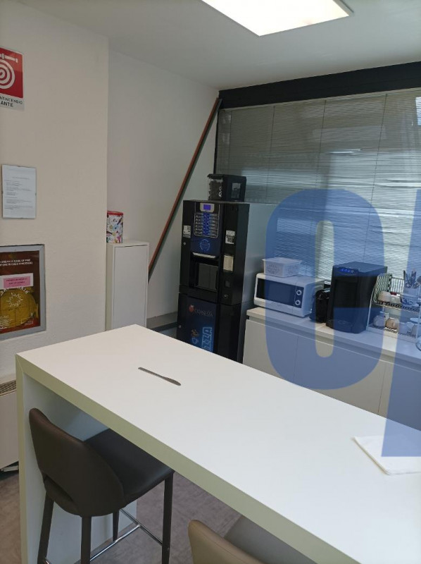 Immagine 21 di Ufficio in affitto  in VIALE CERTOSA a Milano