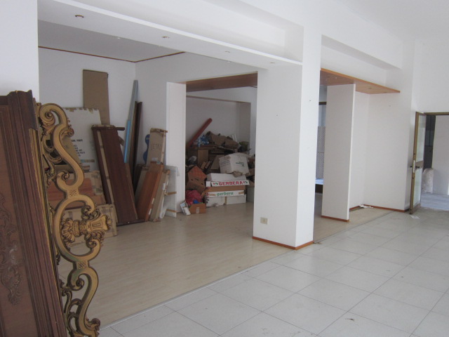 Immagine 11 di Negozio in vendita  in Via Roma 65 a Cassina De' Pecchi