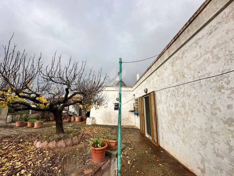 Immagine 4 di Rustico / casale in vendita  in strada foggevo a Martina Franca