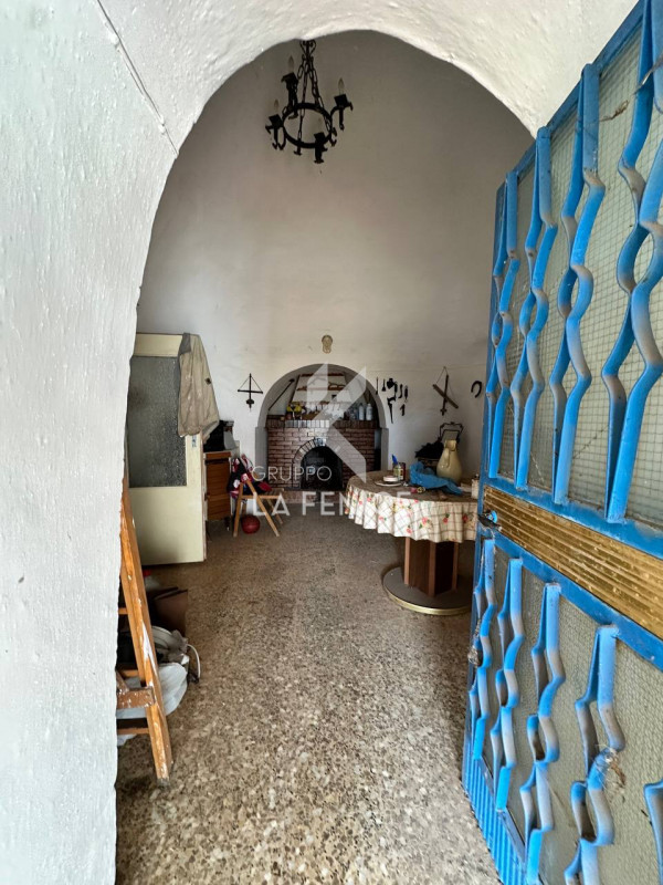 Immagine 5 di Rustico / casale in vendita  in strada foggevo a Martina Franca