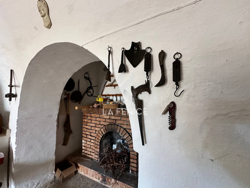 Immagine 11 di Rustico / casale in vendita  in strada foggevo a Martina Franca