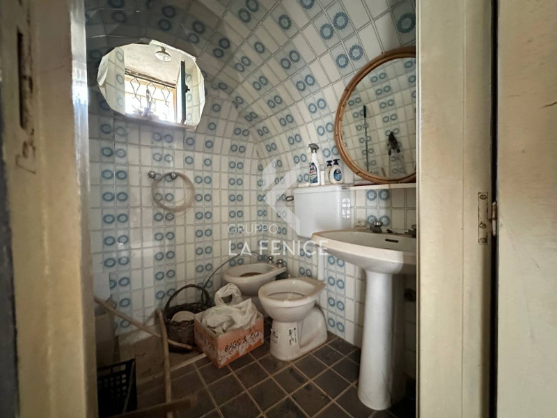 Immagine 13 di Rustico / casale in vendita  in strada foggevo a Martina Franca