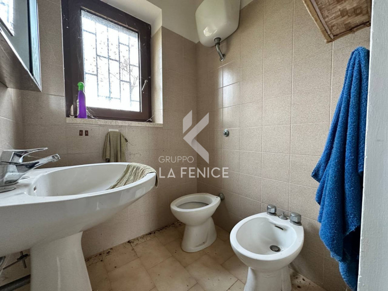 Immagine 26 di Rustico / casale in vendita  in strada foggevo a Martina Franca