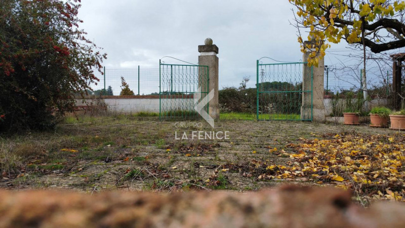 Immagine 35 di Rustico / casale in vendita  in strada foggevo a Martina Franca