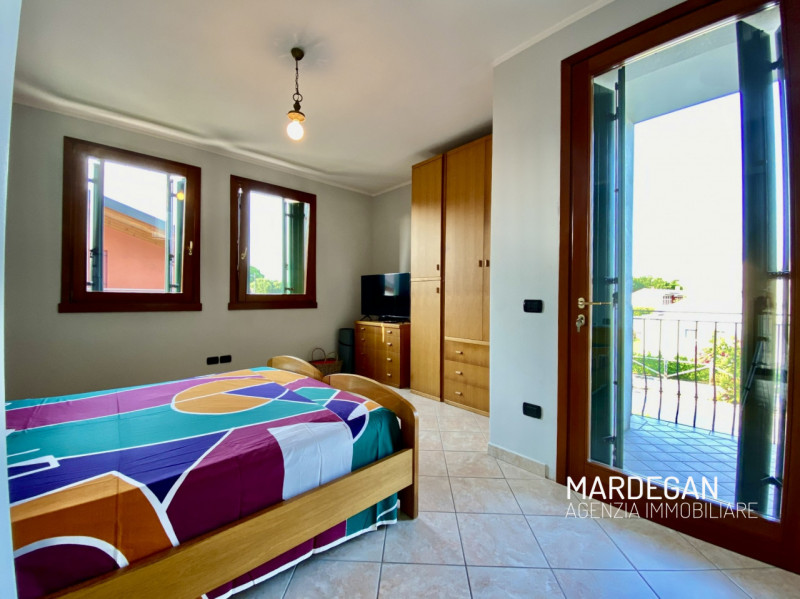 Immagine 10 di Casa bifamiliare in vendita  in VIA DEI MARTIRI a San Martino Di Lupari