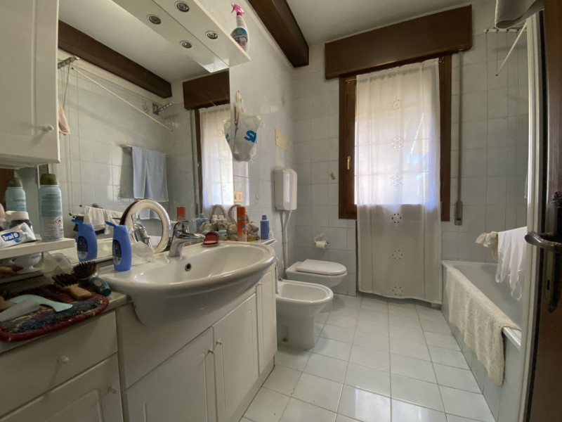 Immagine 32 di Casa indipendente in vendita  in VIA DELLE FORNACI a San Martino Di Lupari