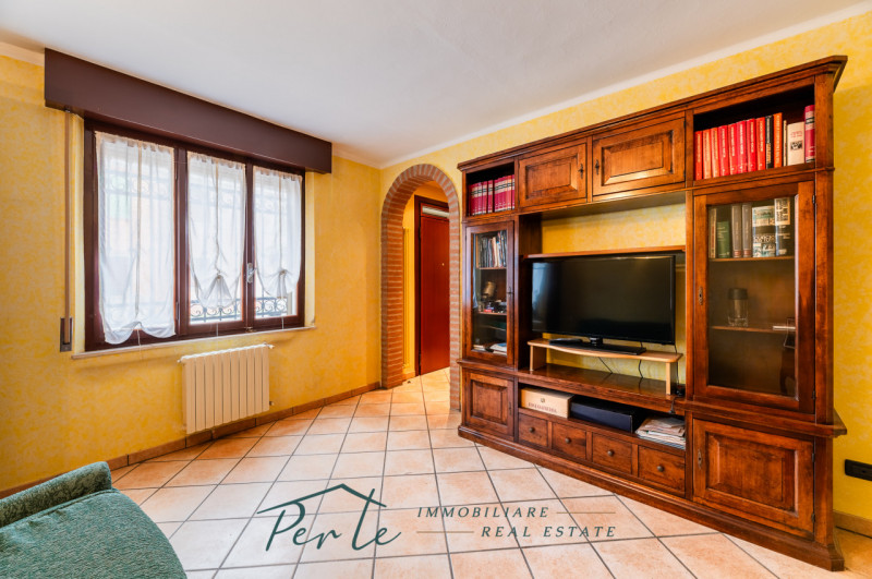 Immagine 13 di Casa bifamiliare in vendita  in via vicolo quarto 10 a Curtatone