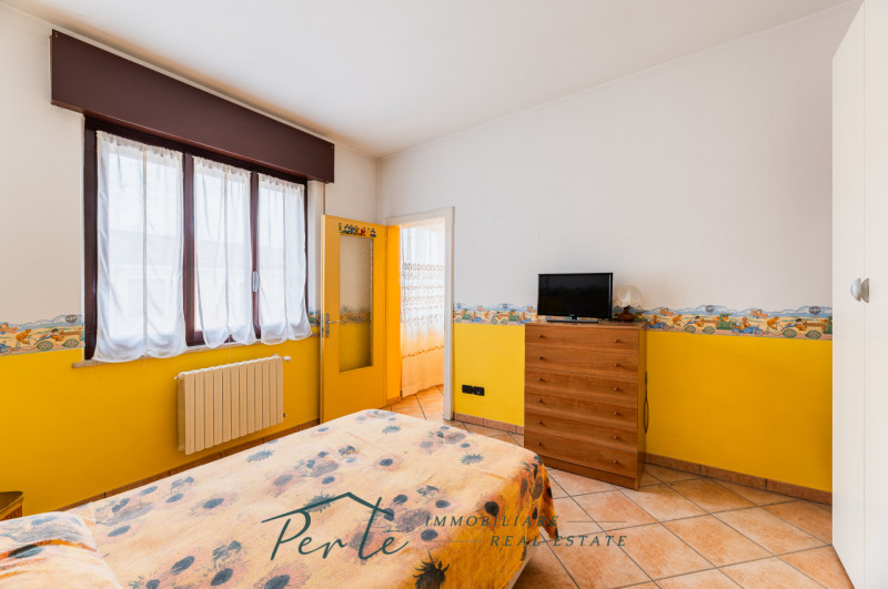 Immagine 16 di Casa bifamiliare in vendita  in via vicolo quarto 10 a Curtatone