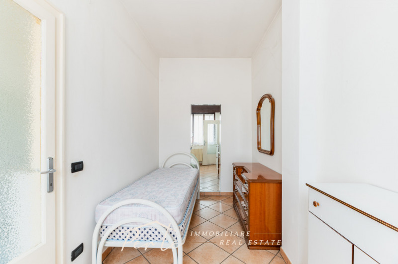 Immagine 21 di Casa bifamiliare in vendita  in via vicolo quarto 10 a Curtatone