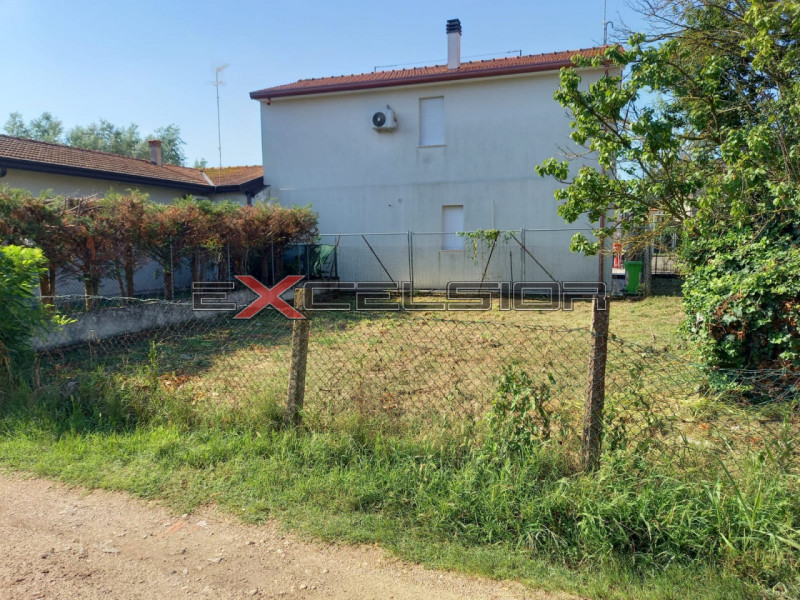 Immagine 2 di Villetta a schiera in vendita  in Corso Risorgimento n. 160 a Porto Viro