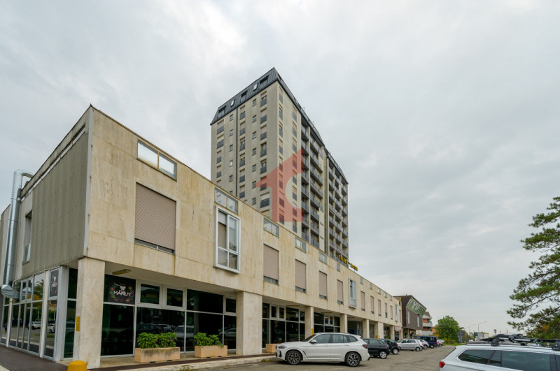 Immagine 3 di Appartamento in vendita  in Via Roma a Sant'ilario D'enza