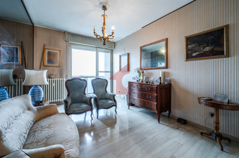 Immagine 6 di Appartamento in vendita  in Via Roma a Sant'ilario D'enza