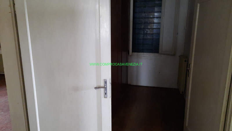 Immagine 4 di Rustico / casale in vendita  in bigone a Casier