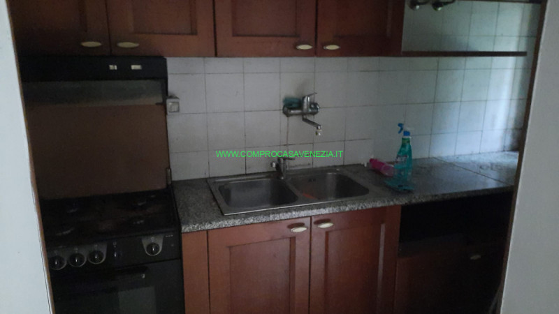 Immagine 11 di Rustico / casale in vendita  in bigone a Casier