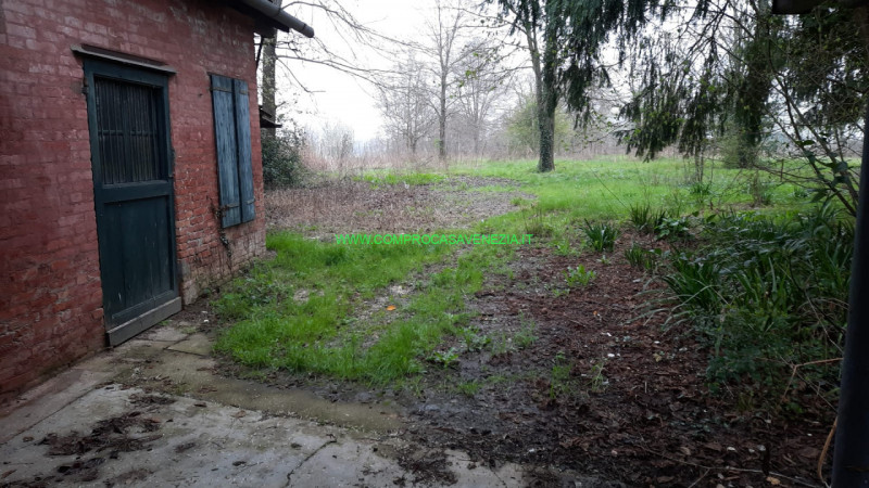 Immagine 17 di Rustico / casale in vendita  in bigone a Casier