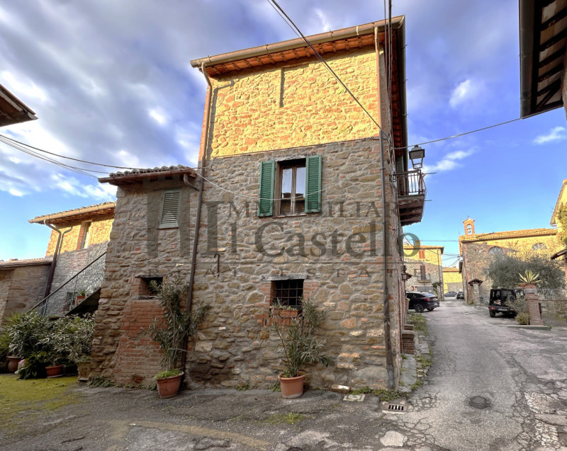 Immagine 1 di Villetta a schiera in vendita  in Colle Calzolaro 139 a Panicale