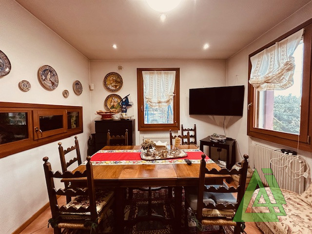 Immagine 3 di Casa indipendente in vendita  a Castelfranco Veneto