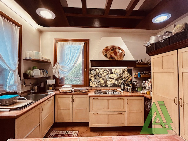 Immagine 8 di Casa indipendente in vendita  a Castelfranco Veneto