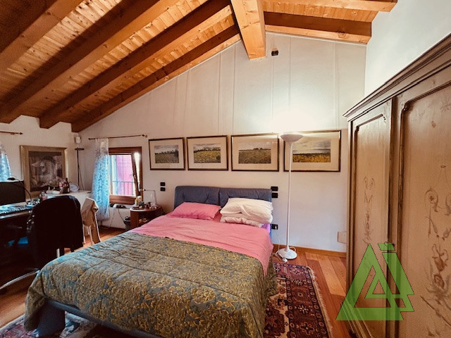 Immagine 11 di Casa indipendente in vendita  a Castelfranco Veneto