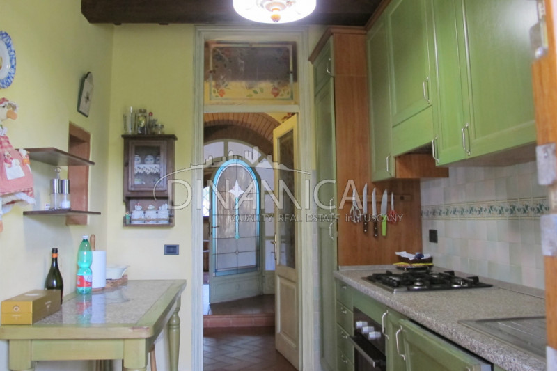 Immagine 12 di Rustico / casale in vendita  a Palaia