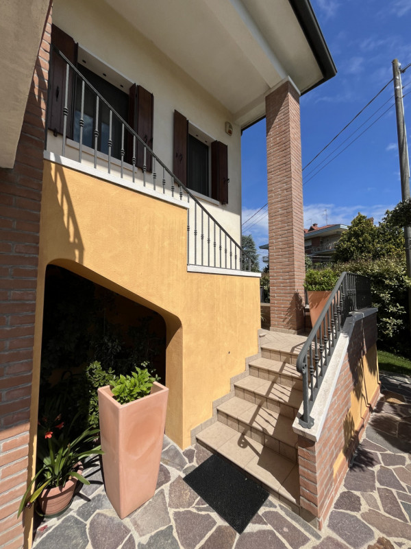 Immagine 12 di Casa indipendente in vendita  in via matteotti a Poiana Maggiore