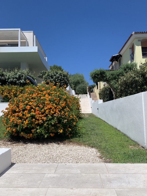 Immagine 14 di Appartamento in vendita  in via dei platani a Olbia