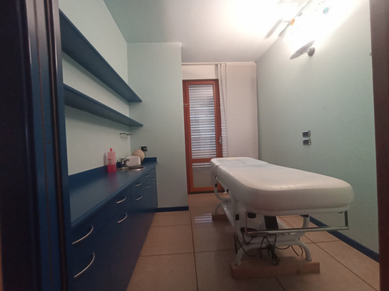 Immagine 6 di Ufficio in vendita  in via Giosuè Carducci a Montegrotto Terme