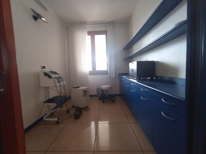 Immagine 7 di Ufficio in vendita  in via Giosuè Carducci a Montegrotto Terme
