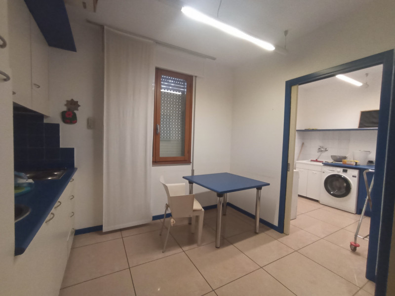 Immagine 9 di Ufficio in vendita  in via Giosuè Carducci a Montegrotto Terme