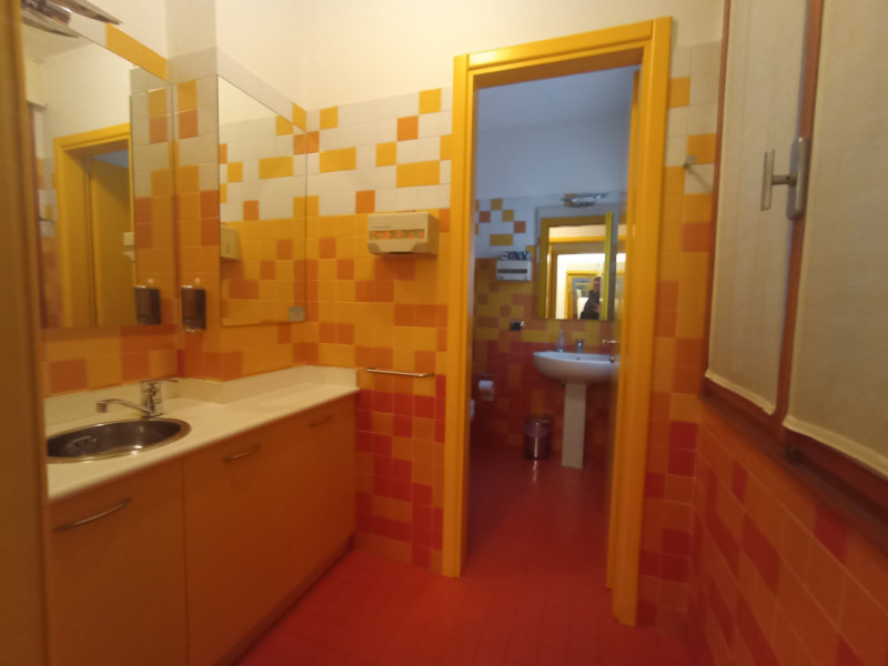 Immagine 12 di Ufficio in vendita  in via Giosuè Carducci a Montegrotto Terme