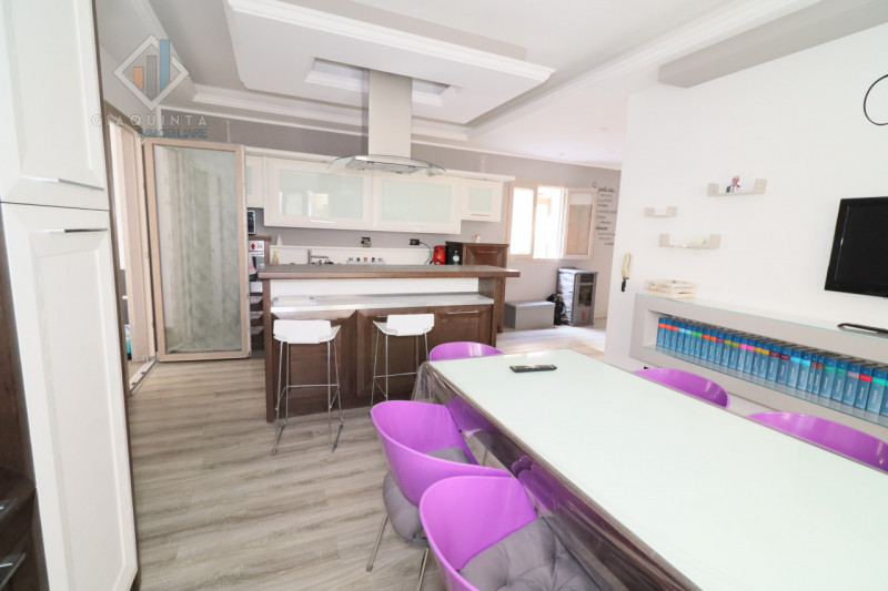 Immagine 1 di Appartamento in vendita  in Via dei Limoni n 08 a Palagonia