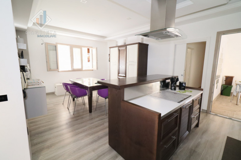 Immagine 5 di Appartamento in vendita  in Via dei Limoni n 08 a Palagonia