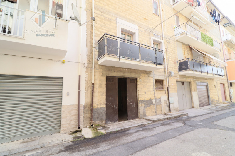 Immagine 33 di Appartamento in vendita  in Via dei Limoni n 08 a Palagonia