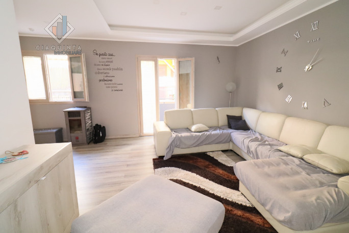 Immagine 39 di Appartamento in vendita  in Via dei Limoni n 08 a Palagonia