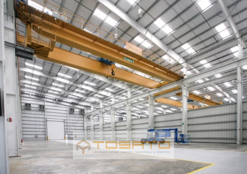 Immagine 6 di Capannone industriale in vendita  a Rovigo