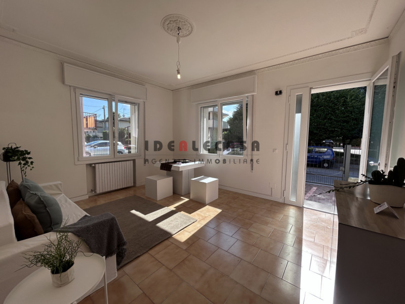 Immagine 7 di Appartamento in vendita  in Via carnaro a Selvazzano Dentro