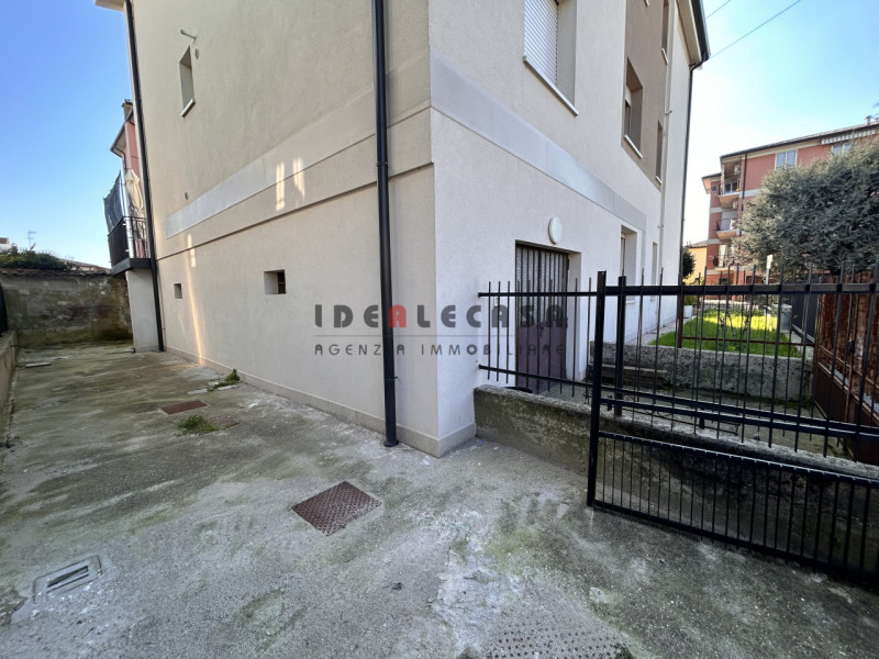 Immagine 23 di Appartamento in vendita  in Via carnaro a Selvazzano Dentro