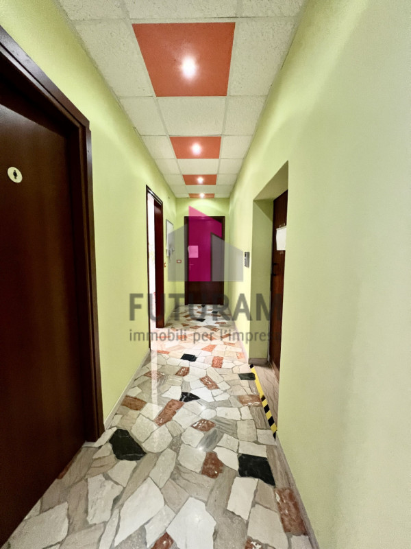 Immagine 21 di Capannone industriale in vendita  in Via Riale,1 a Grumolo Delle Abbadesse