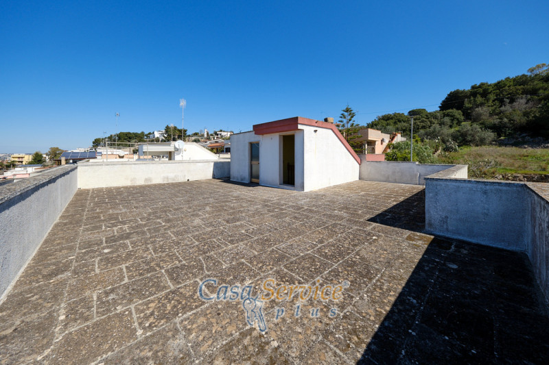 Immagine 10 di Villa in vendita  in Via Savona a Matino