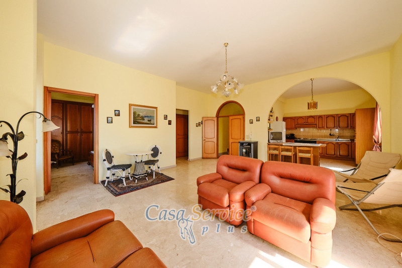 Immagine 19 di Villa in vendita  in Via Savona a Matino