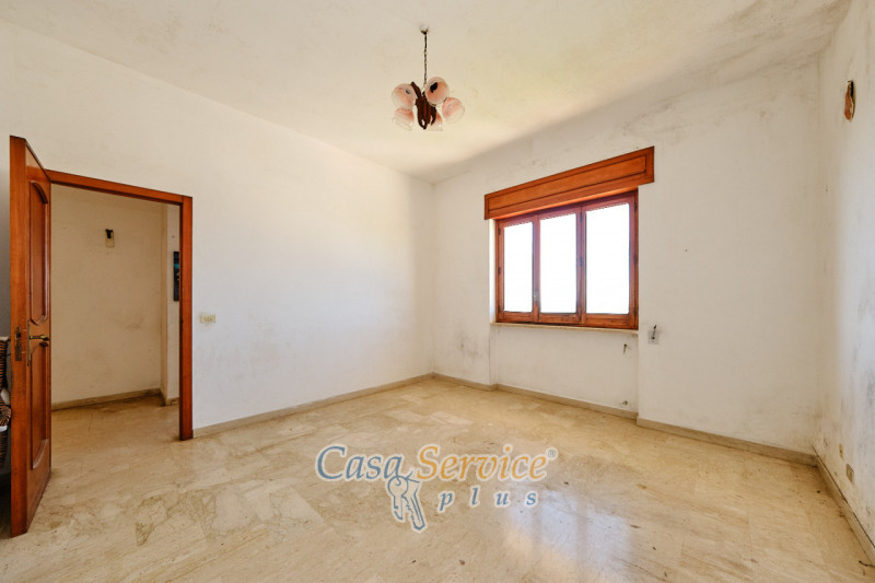 Immagine 32 di Villa in vendita  in Via Savona a Matino