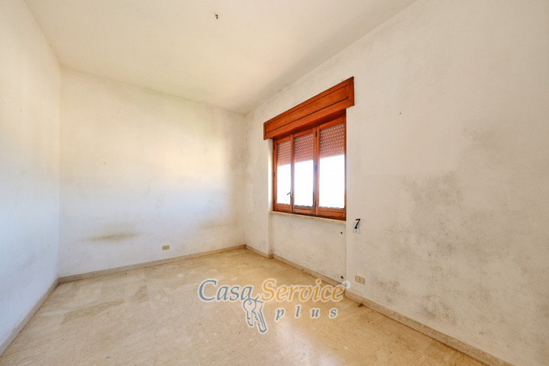 Immagine 34 di Villa in vendita  in Via Savona a Matino