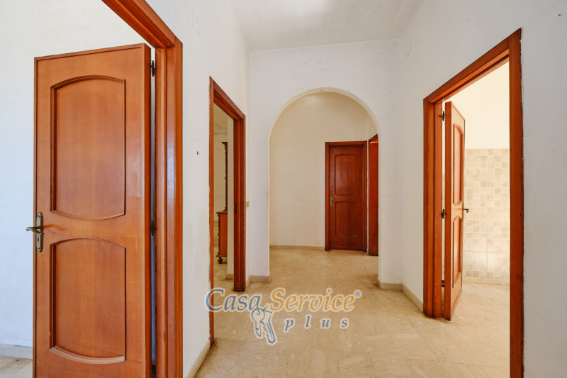 Immagine 38 di Villa in vendita  in Via Savona a Matino