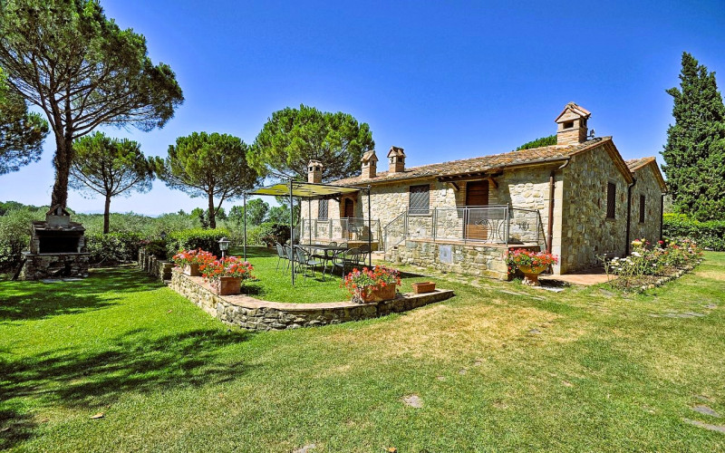 Immagine 6 di Rustico / casale in vendita  a Tuoro Sul Trasimeno