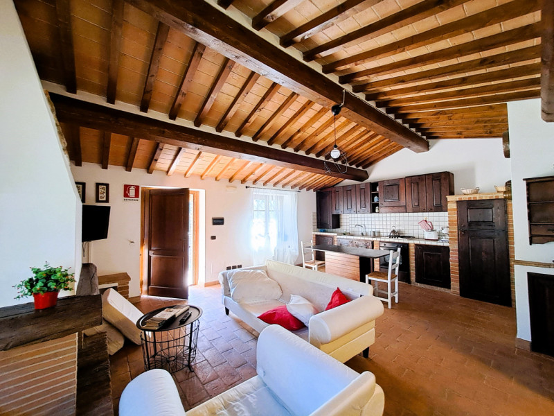 Immagine 16 di Rustico / casale in vendita  a Tuoro Sul Trasimeno