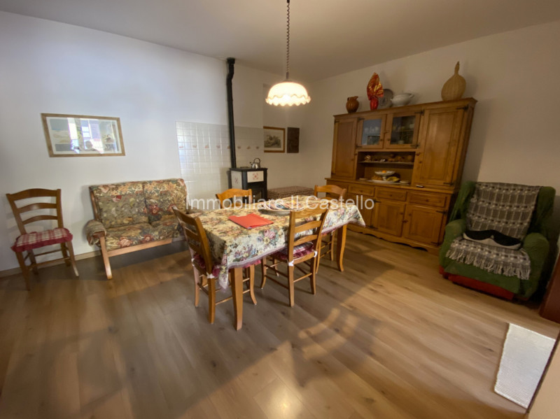 Immagine 2 di Appartamento in vendita  in Via T.C. Fioretti a Castiglione Del Lago