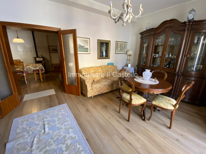 Immagine 4 di Appartamento in vendita  in Via T.C. Fioretti a Castiglione Del Lago