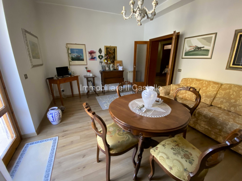 Immagine 6 di Appartamento in vendita  in Via T.C. Fioretti a Castiglione Del Lago