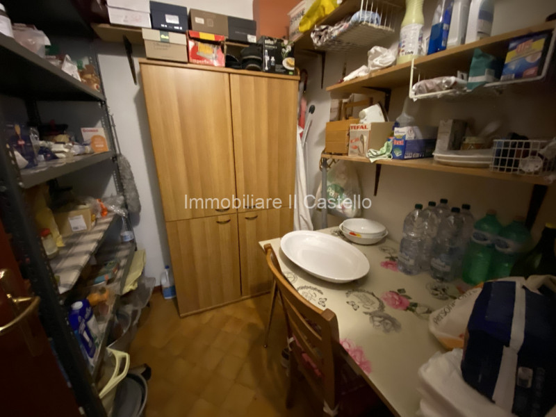 Immagine 19 di Appartamento in vendita  in Via T.C. Fioretti a Castiglione Del Lago