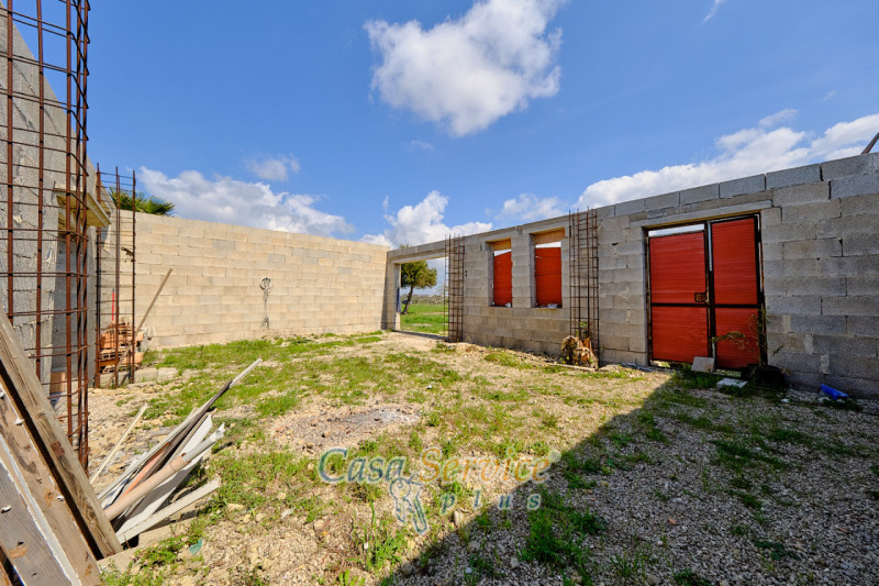 Immagine 31 di Terreno in vendita  in Via Felline a Racale